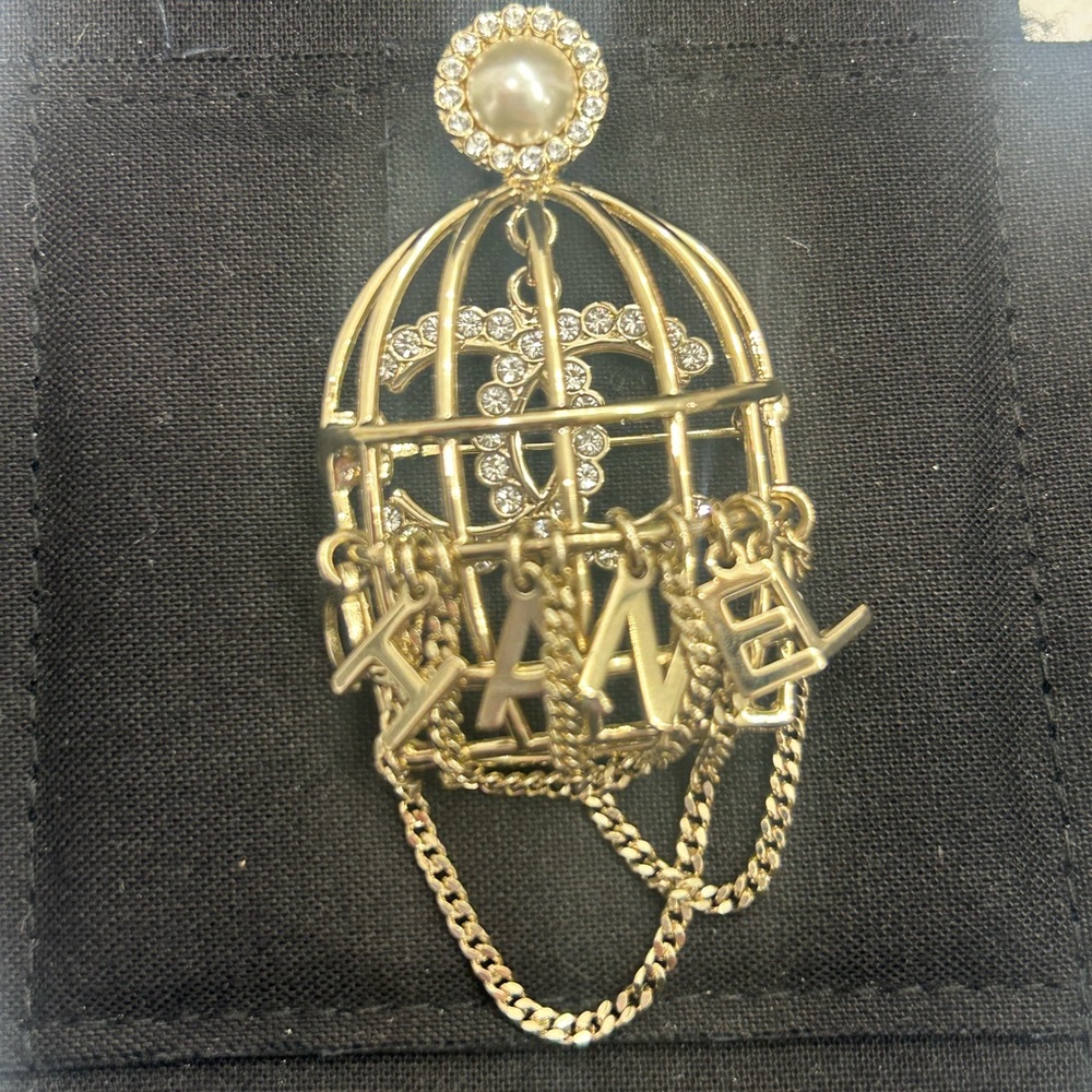 CHANEL Birdcage Brooch Gold with Crystal and Pearl Accent